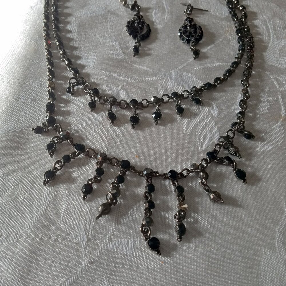 Beautiful black sparkle layered necklace with matching earrings
